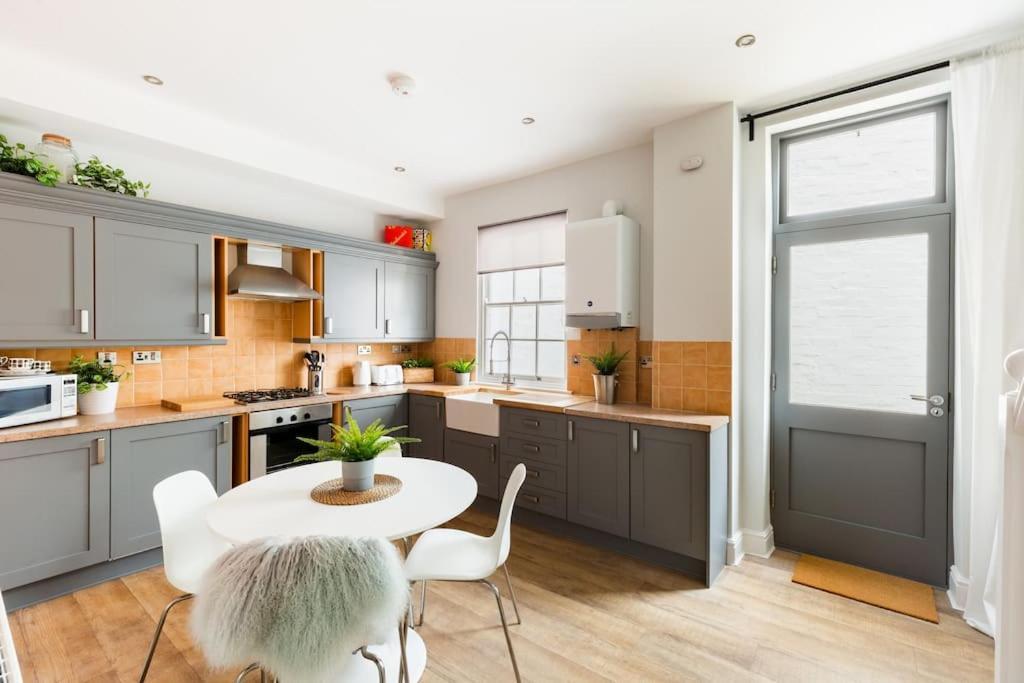 Fabulous Malvern Townhouse Great Malvern Εξωτερικό φωτογραφία